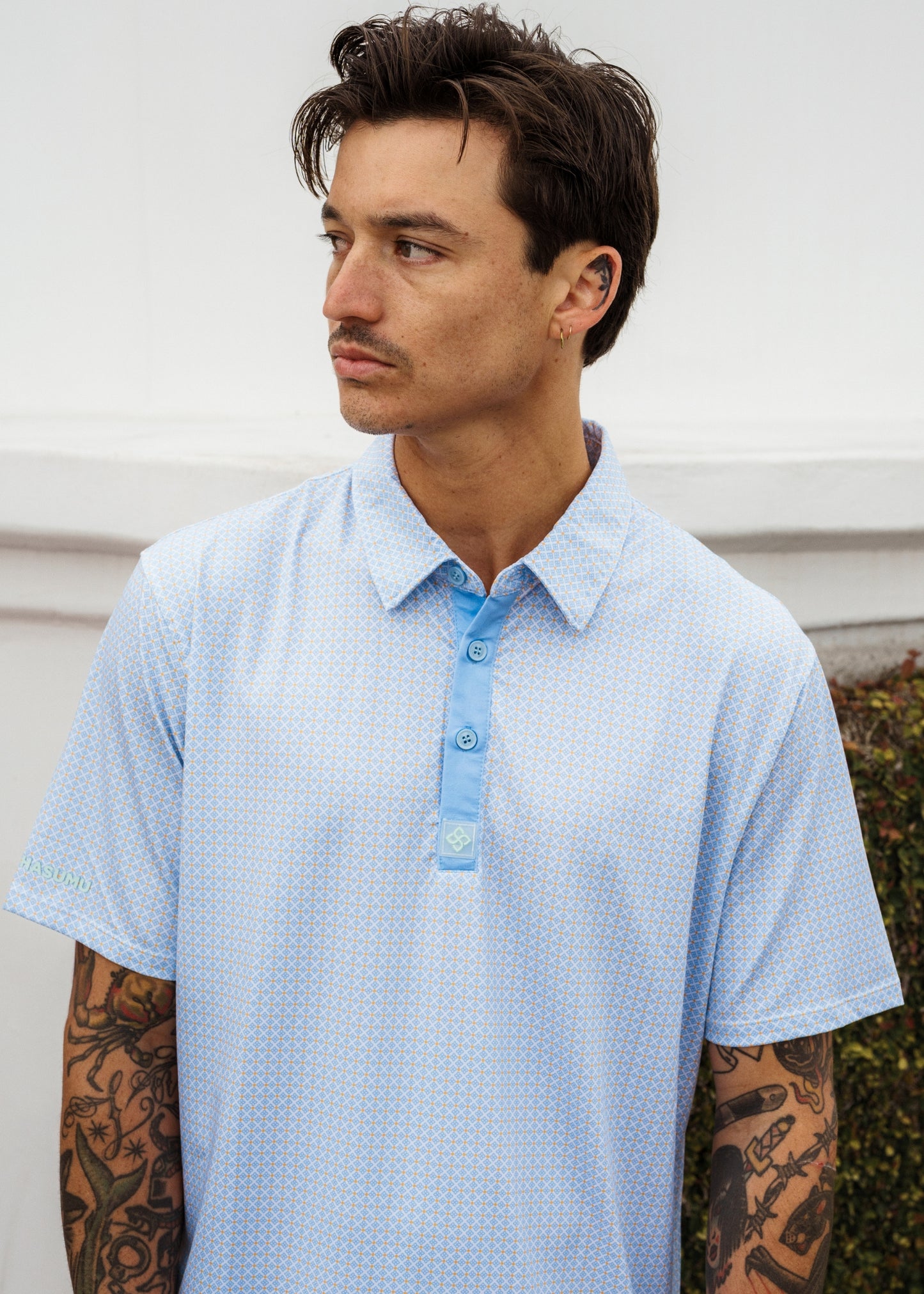 Porcelain sky classic fit polo shirt, engineered with premium stretchy fabric for maximum movement.